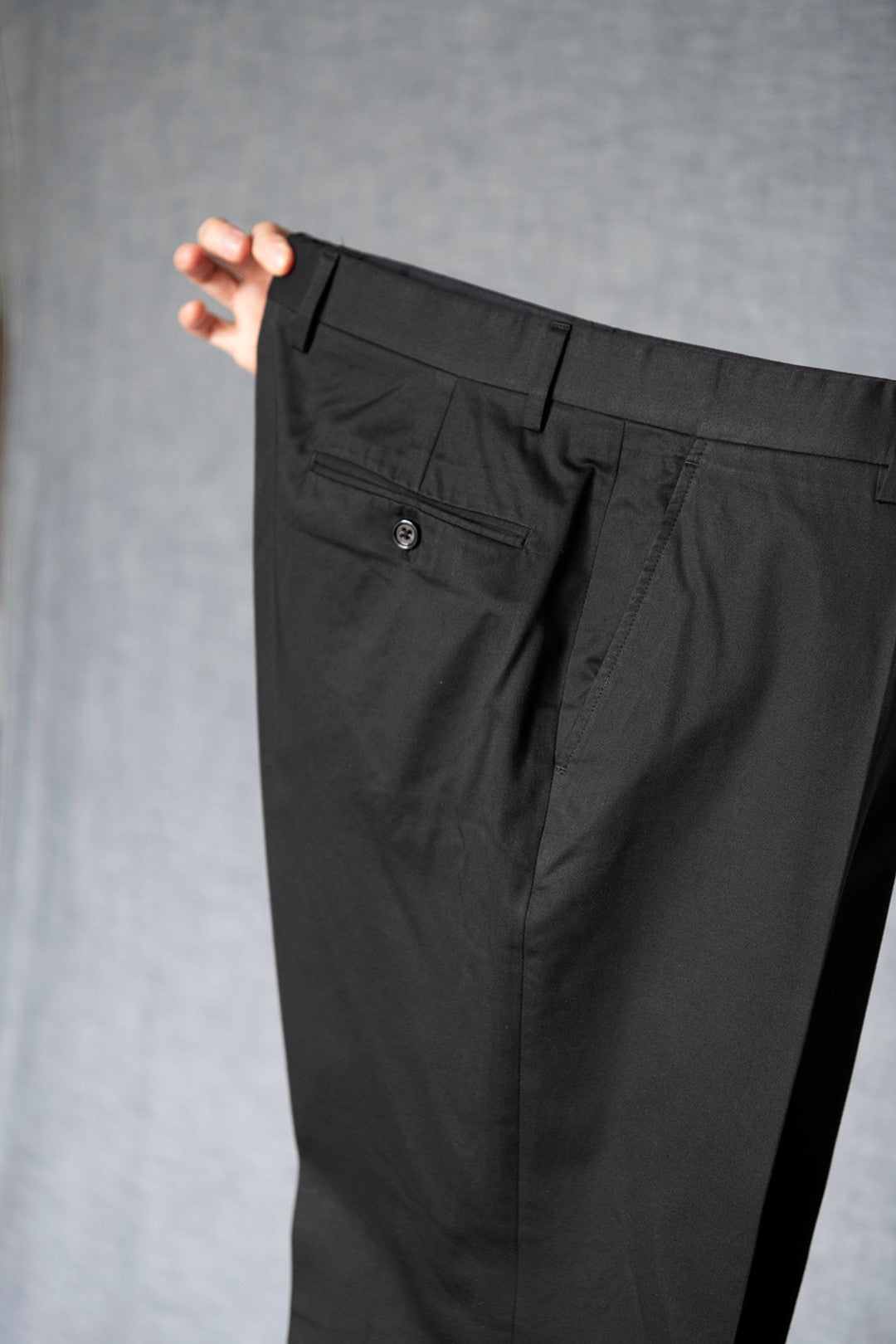 PANTALONI NERI