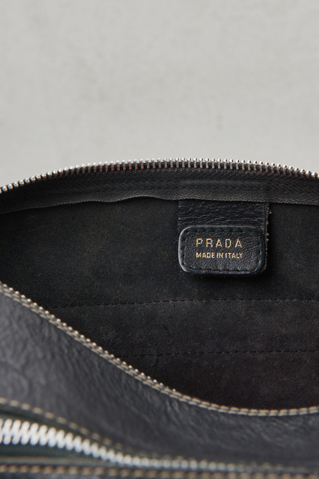 BORSA POSTINO NERA INSERTI IN PELLE
