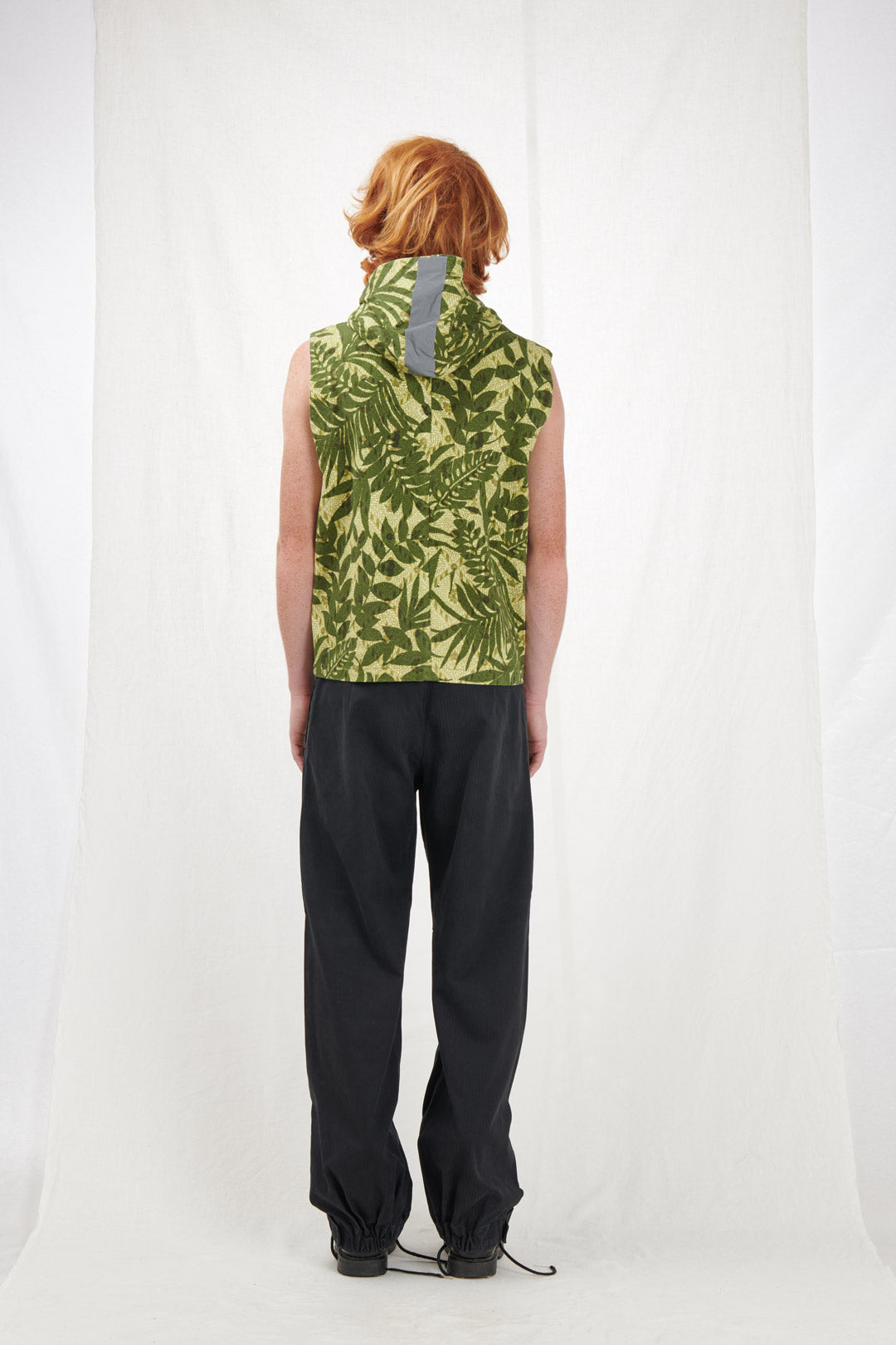 GILET VERDE CON CAPPUCCIO