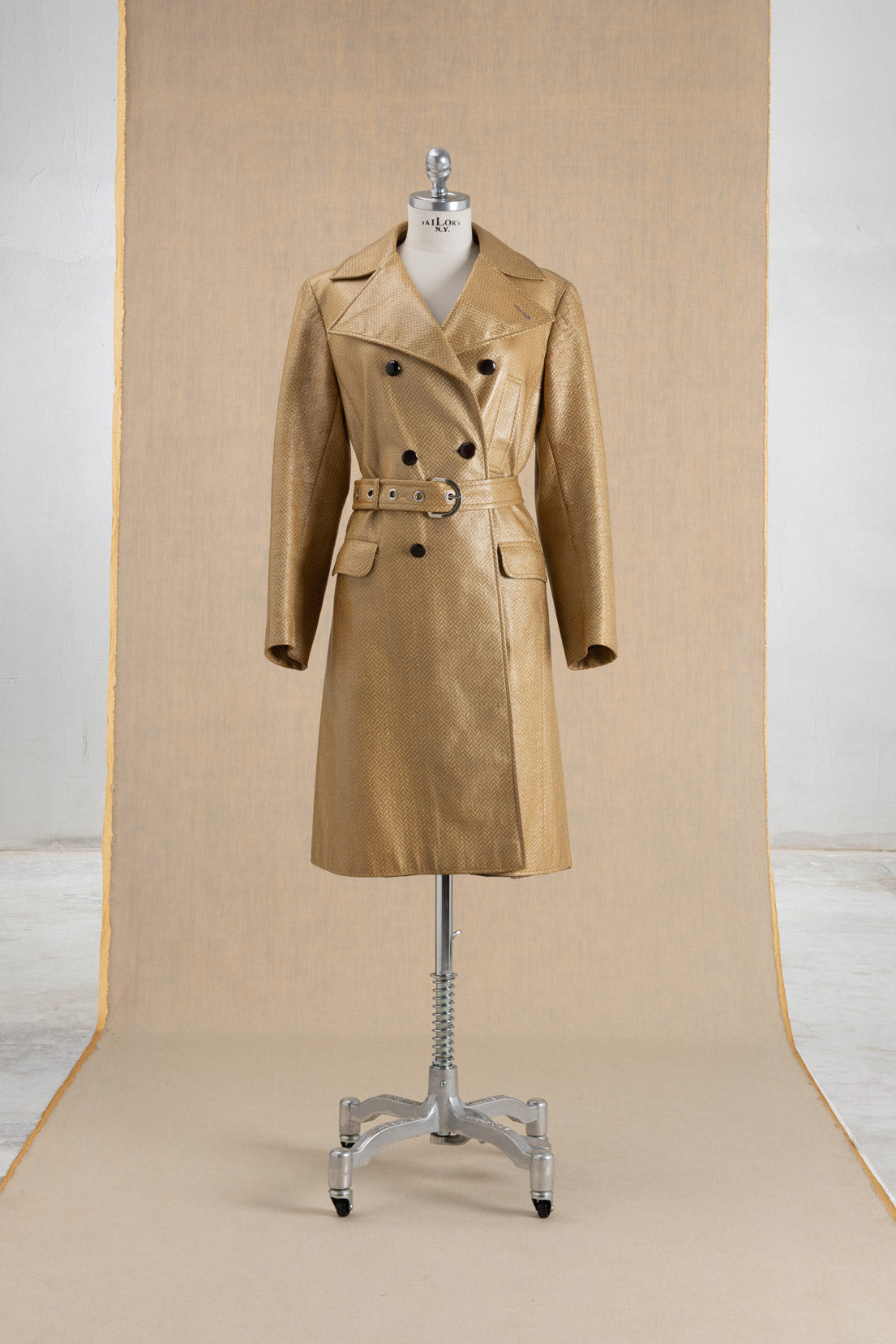 TRENCH COLOR ORO