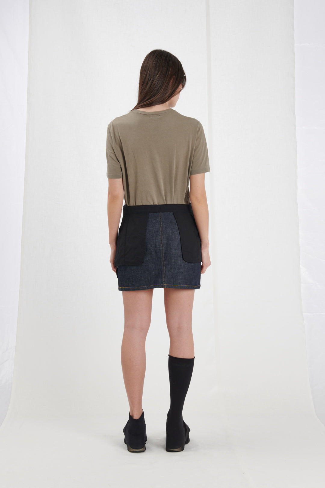 MINIGONNA IN DENIM CON TASCHE ESTERNE