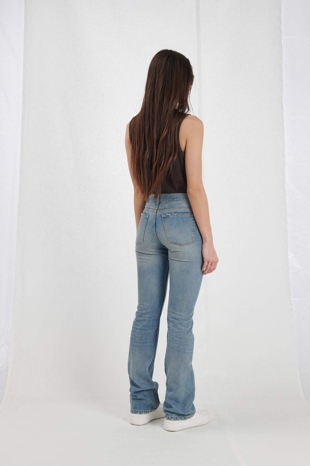 LIGHT LOW WAIST JEANS