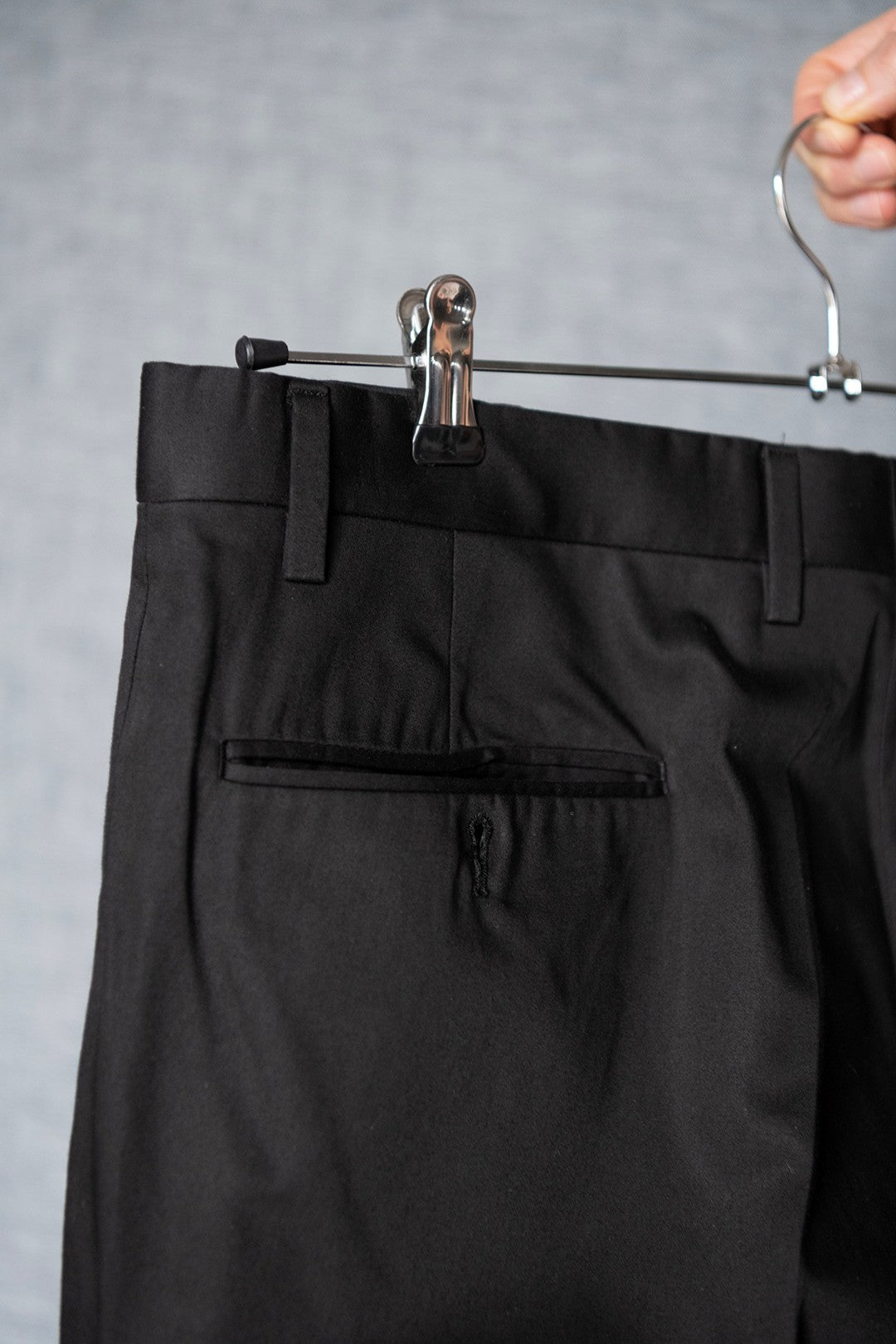 PANTALONI NERI