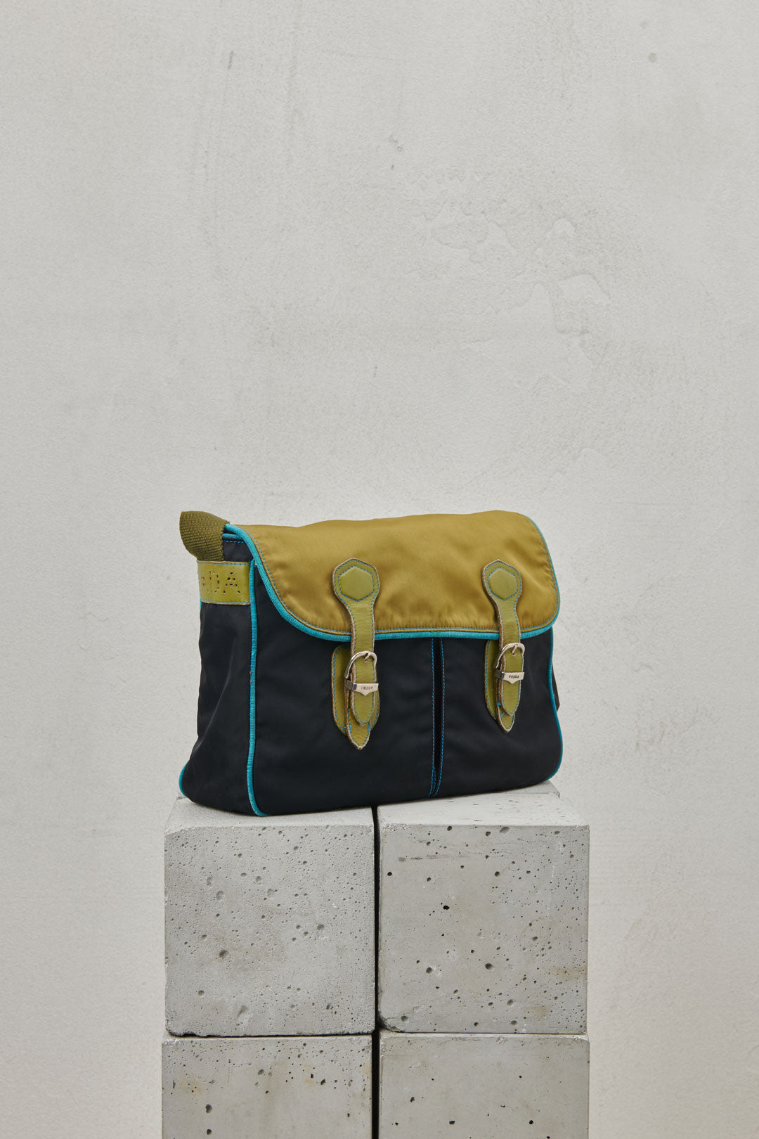 BORSA MODELLO POSTINO VERDE E BLU