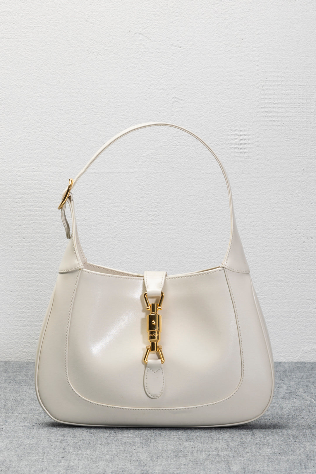BORSA GUCCI JACKIE OKAY