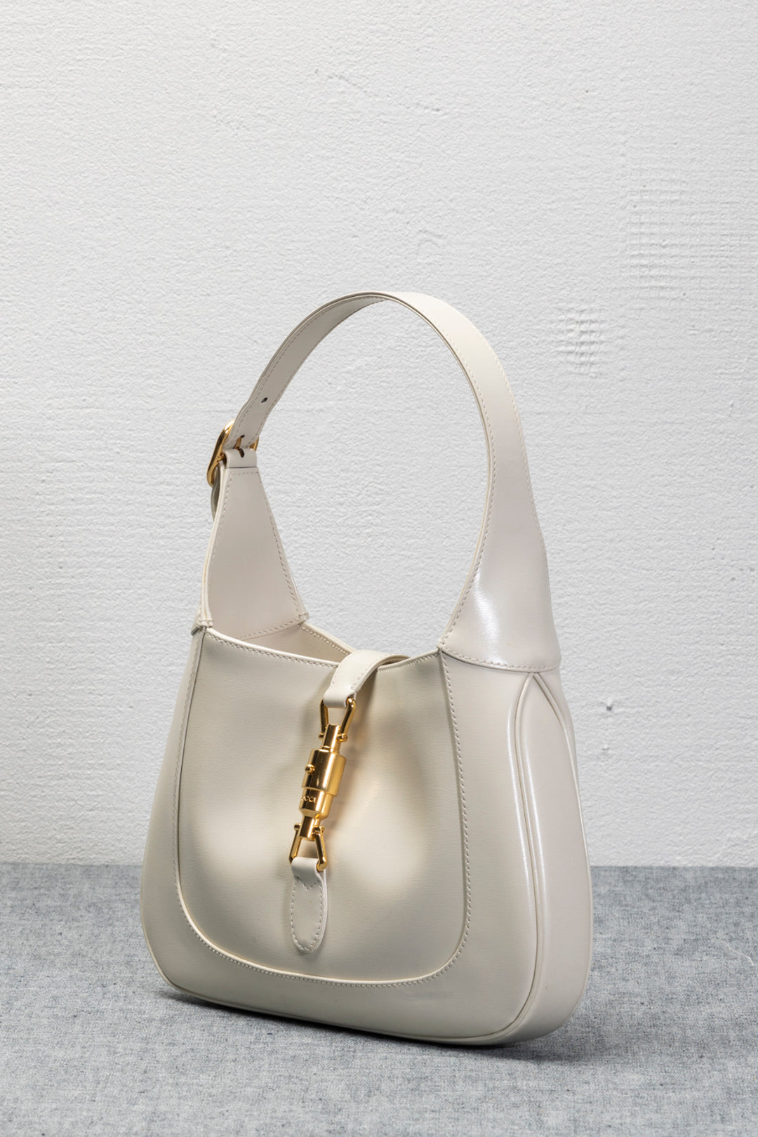 BORSA GUCCI JACKIE OKAY