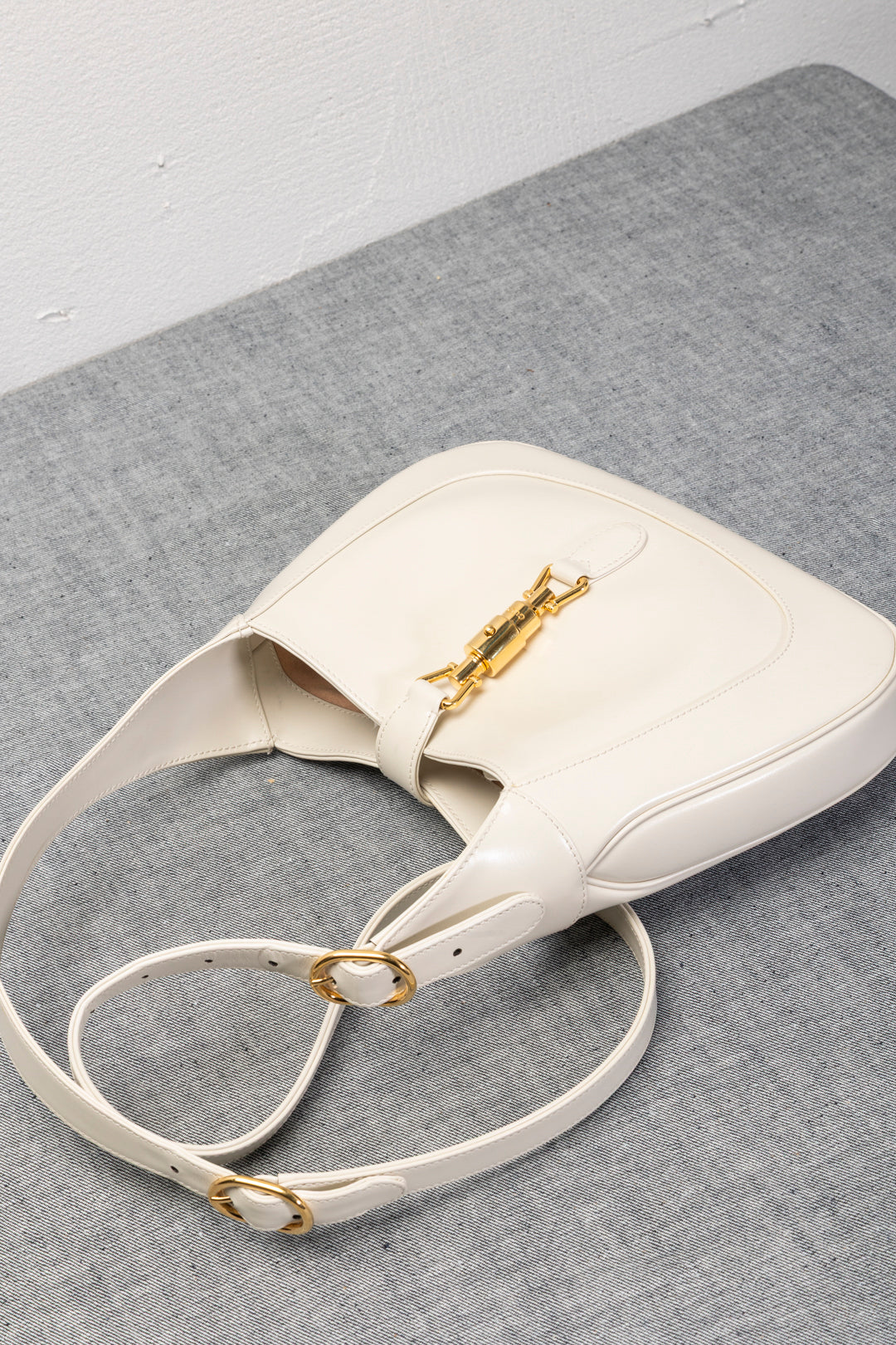 BORSA GUCCI JACKIE OKAY