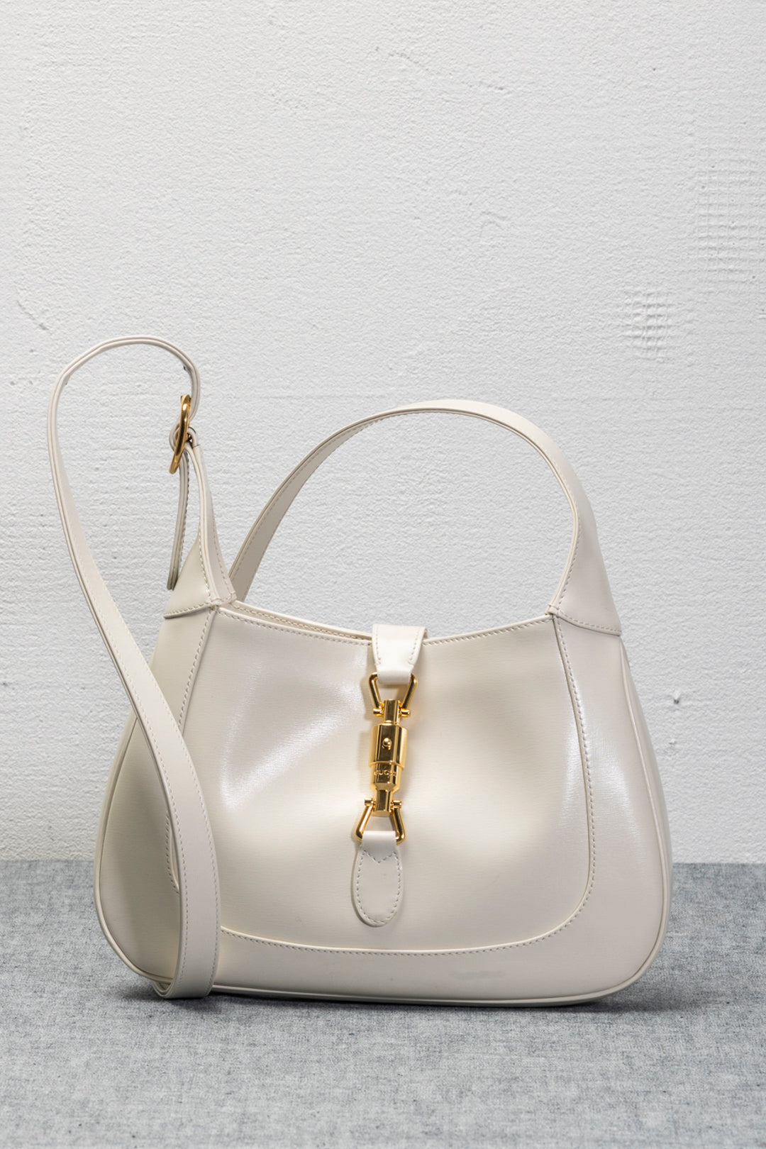 BORSA GUCCI JACKIE OKAY