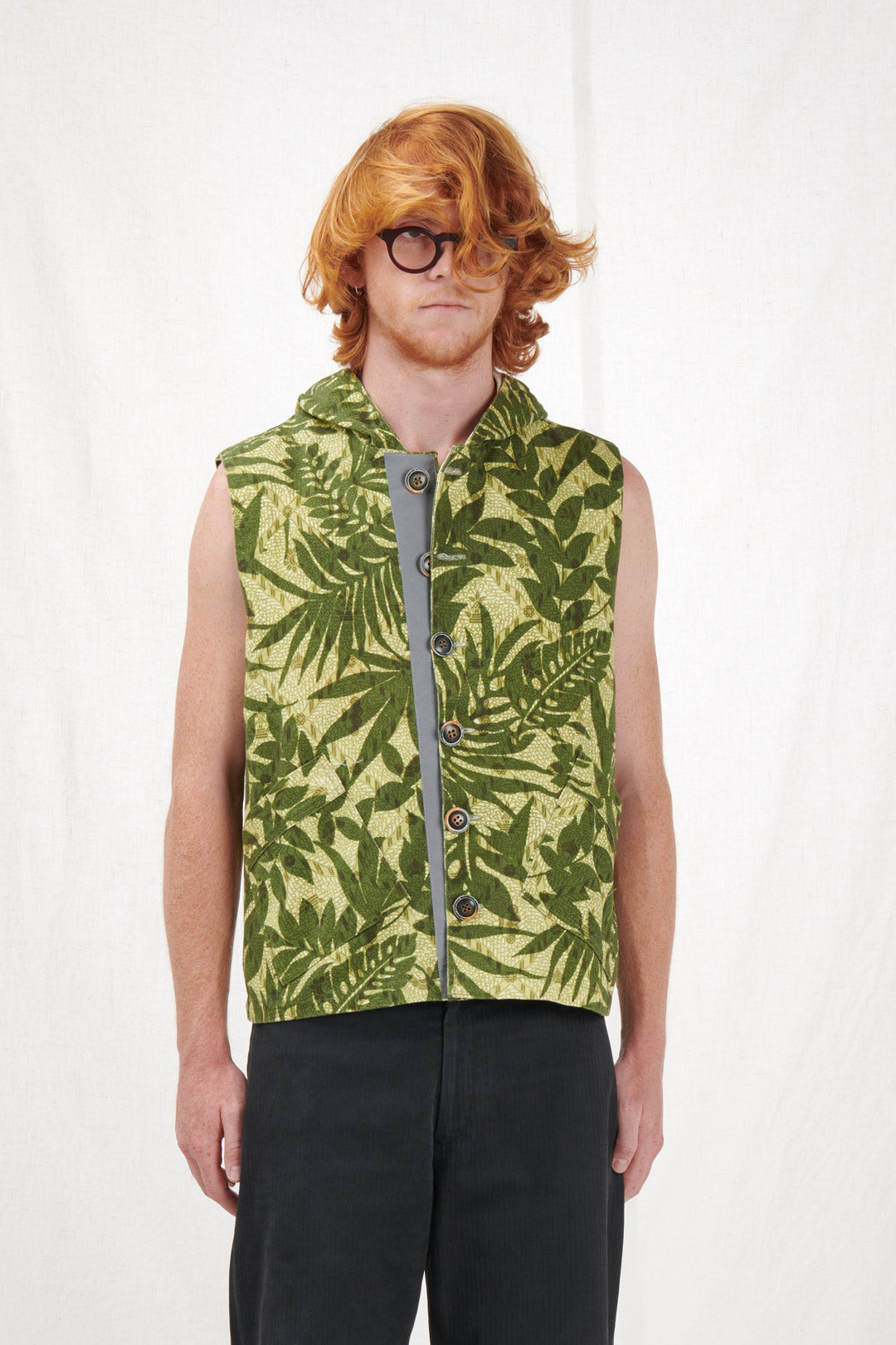 GILET VERDE CON CAPPUCCIO